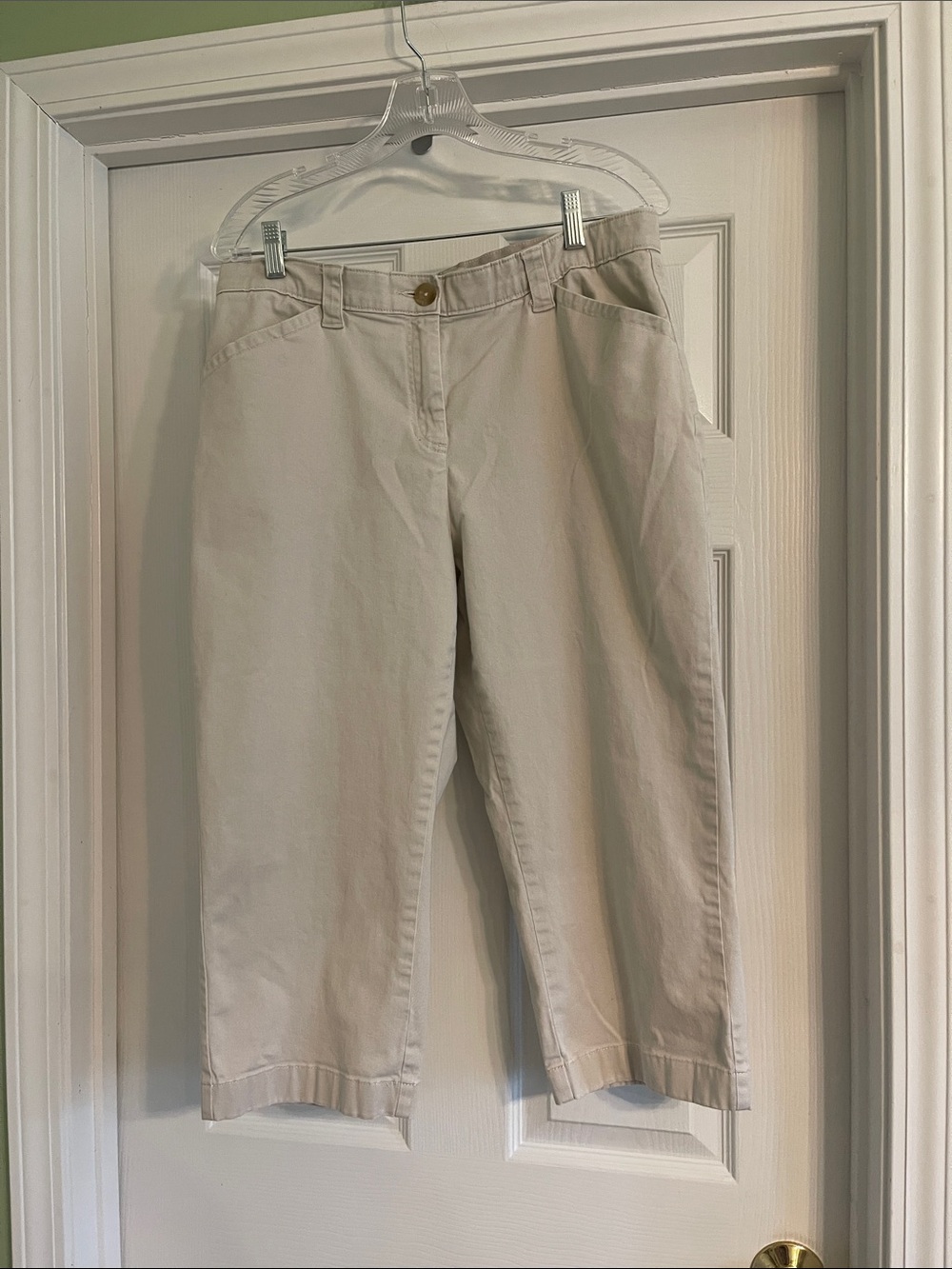 L.L. Bean Classic Fit Khaki Capri Pants Women's Size 14 Petite